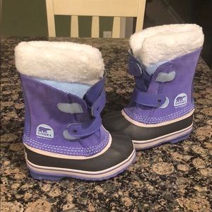 Sorel snow boots / Girls ( Toddler size 10 )